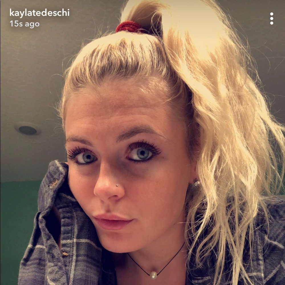 Meet your Posher, Kayla